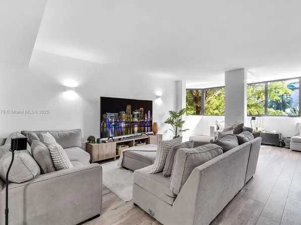 121 Crandon Blvd APT 256, Key Biscayne, FL 33149