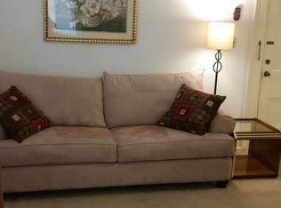 420 S Broadway St APT 1, Leavenworth, KS 66048