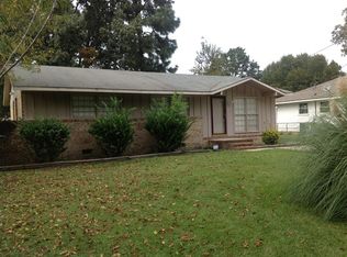 3207 E Brinkley Dr, Spring Lake, NC 28390