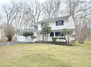 341 W Clarkstown Rd, New City, NY 10956