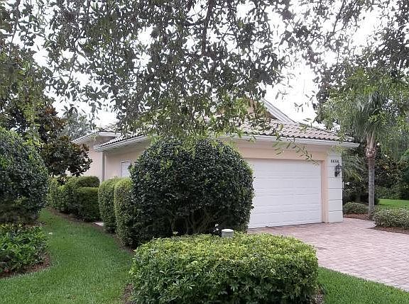 4th image of 8696 Dolce Ln