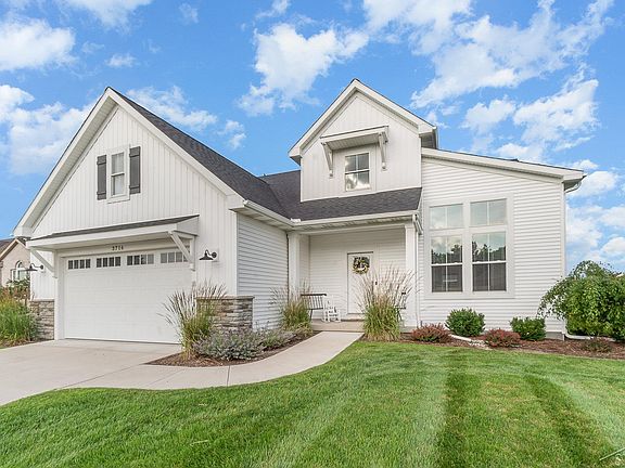 2nd image of 3716 Lamplighter Dr