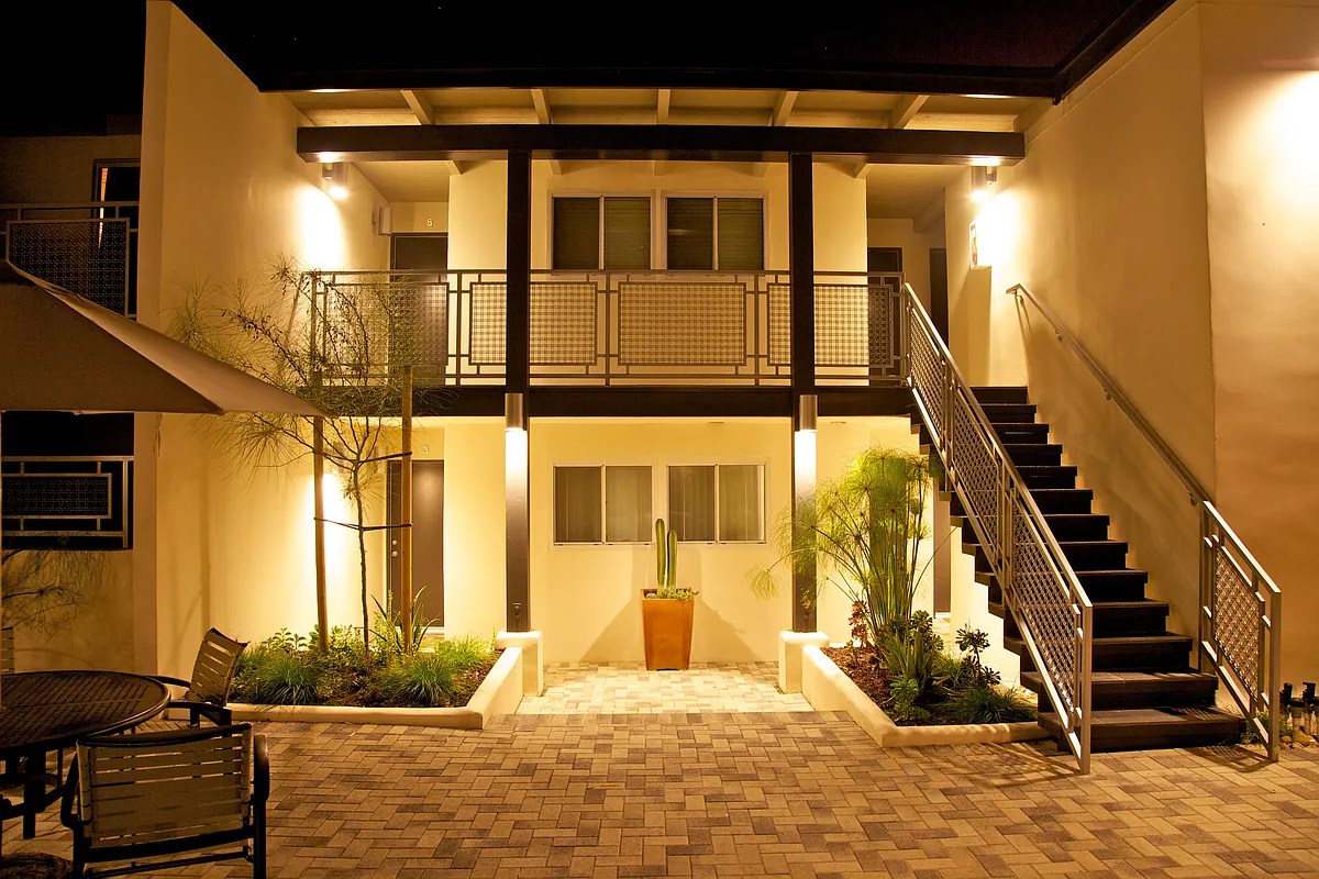 Building Photo - 801 Domingo Dr #5