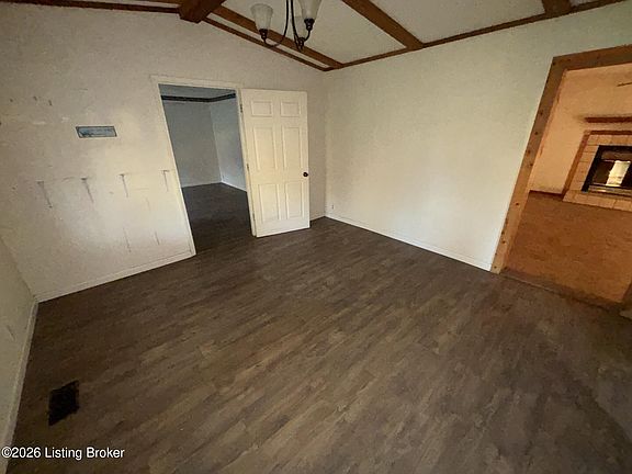 5th image of 186 Blakemore Ln