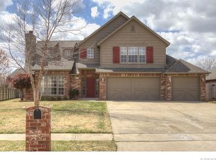 326 N Butternut Pl W, Broken Arrow, OK 74012