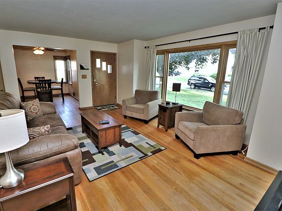 5th image of 638 Frances Ave