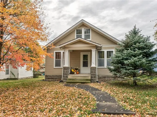 107 E Chippewa St N, Paola, KS 66071