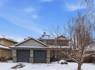 46 NW Sunset Way SE, Calgary, AB T2X 3H6