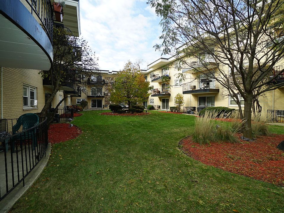 1st image of 6534 N Northwest Hwy APT 1E