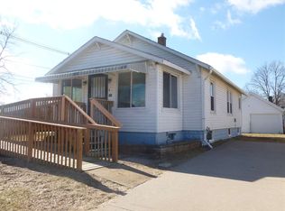 316 Bleeker St, Muscatine, IA 52761