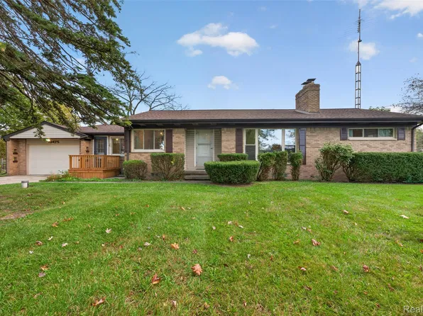 10475 Miller Rd, Swartz Creek, MI 48473