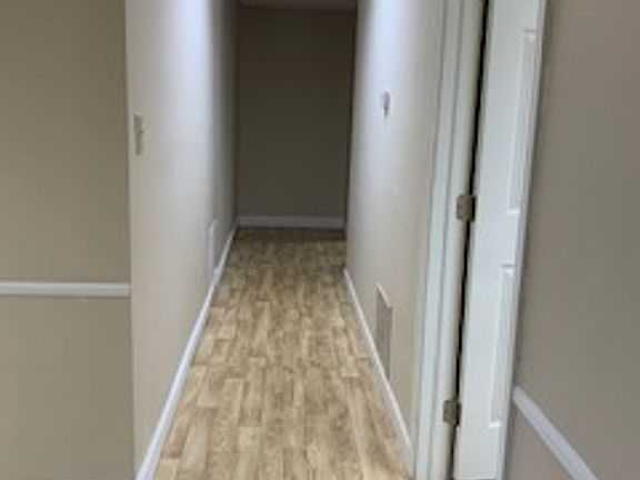 3rd image of 223 Greene St #2