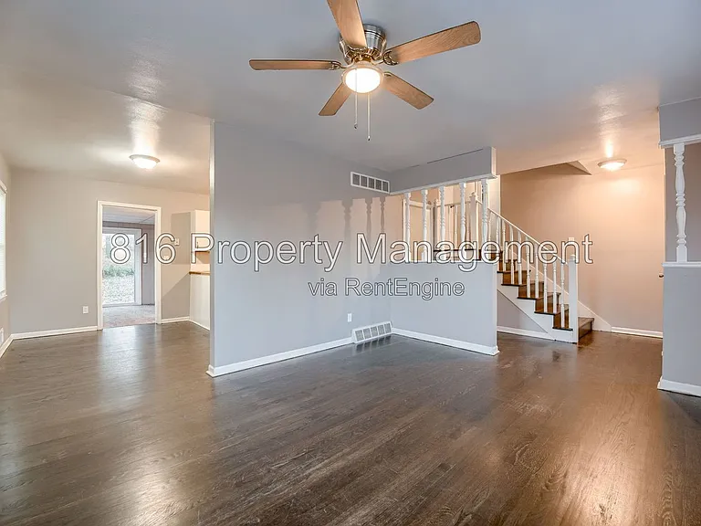 8710 Kentucky Ave — Photo 4