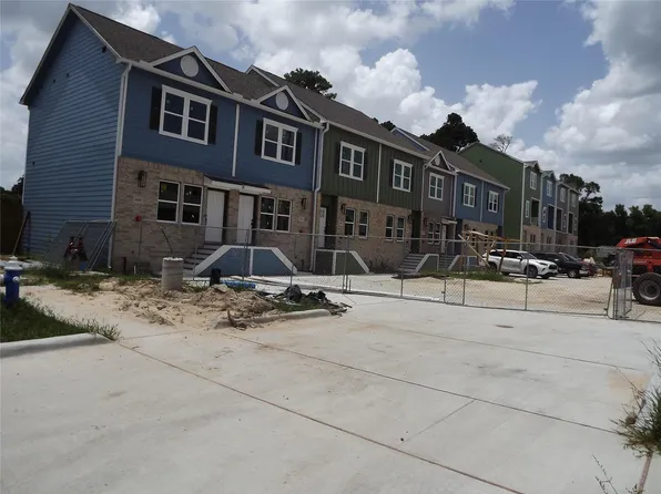 3232 Creekmont Dr, Houston, TX 77091
