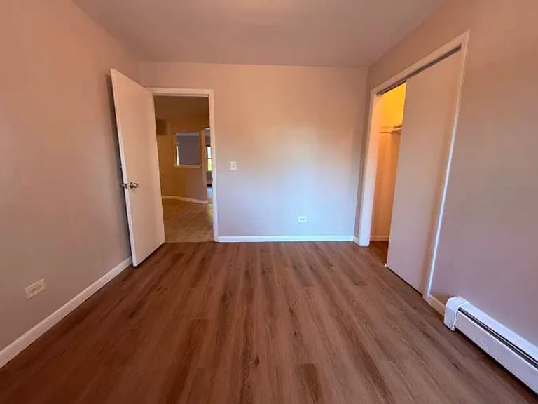 1119 E Algonquin Rd #2 — Photo 6