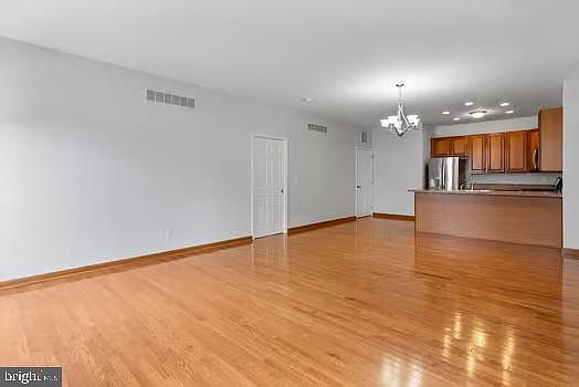 5th image of 15067 Dahlia Dr