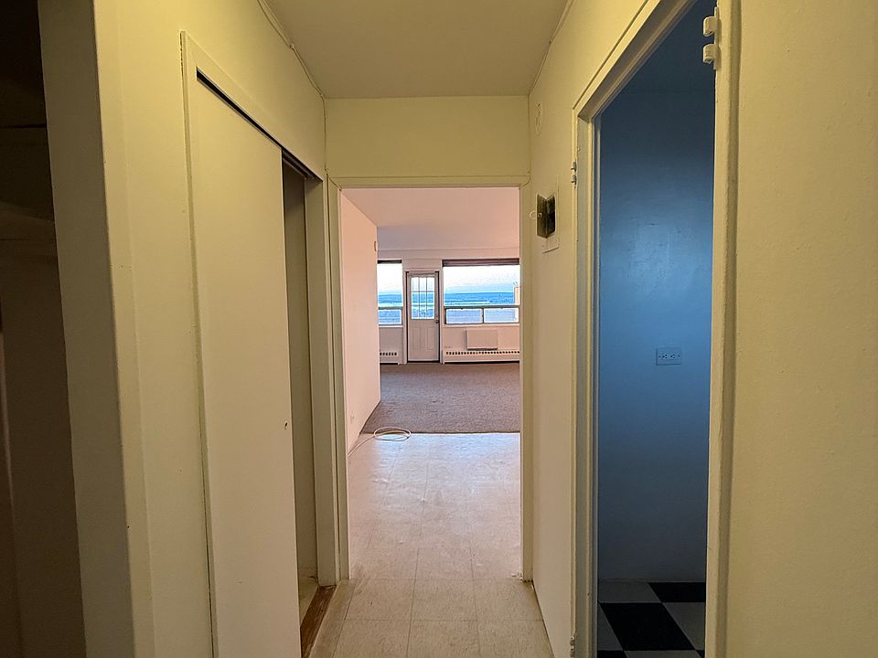 1st image of 700 Victory Blvd APT 11