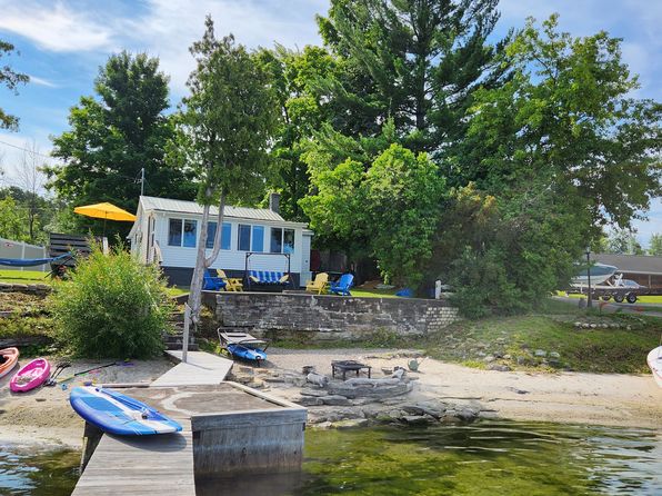307 Riverview Dr