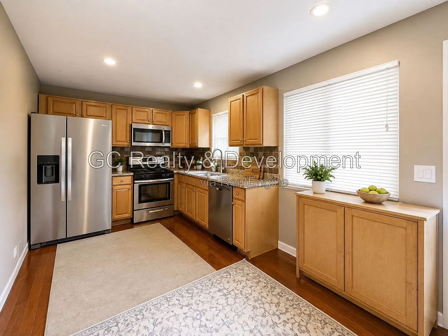 2 bed, 1.5 bath, 1000 sqft, $2,495 — Photo 3