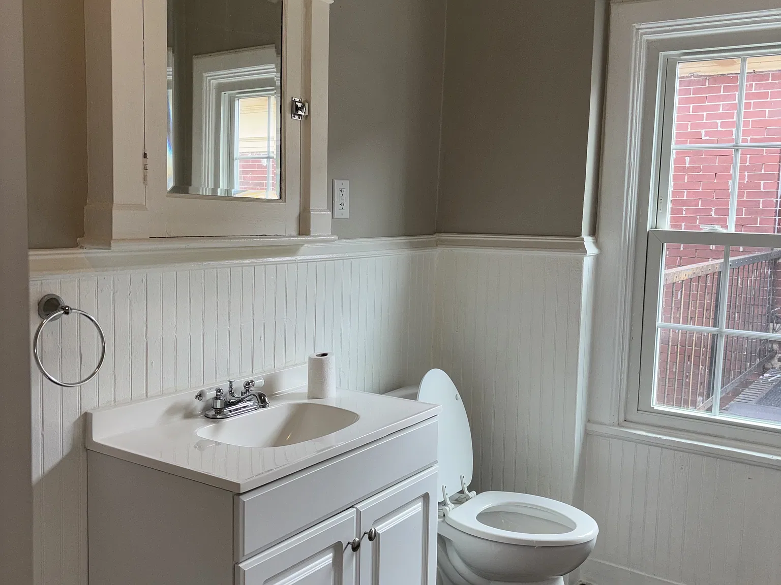 609-611 North Plum Street - 609 3rd Floor — Photo 3