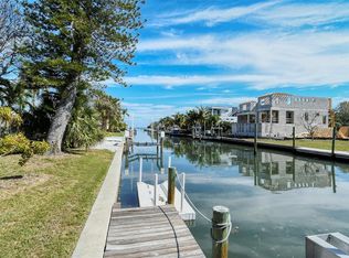 554 Rountree Dr, Longboat Key, FL 34228