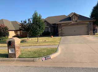 714 Tasha Cir, Moore, OK 73160