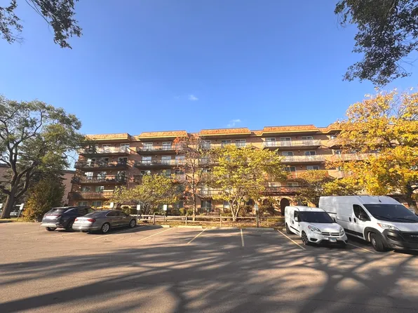 502 Redondo Dr APT 502, Downers Grove, IL 60516
