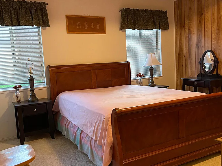 812 Lori Ave — Photo 4
