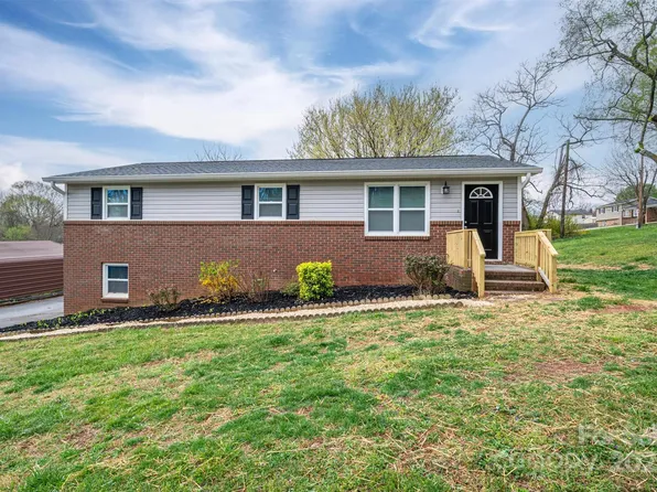 3791 Richard St, Claremont, NC 28610
