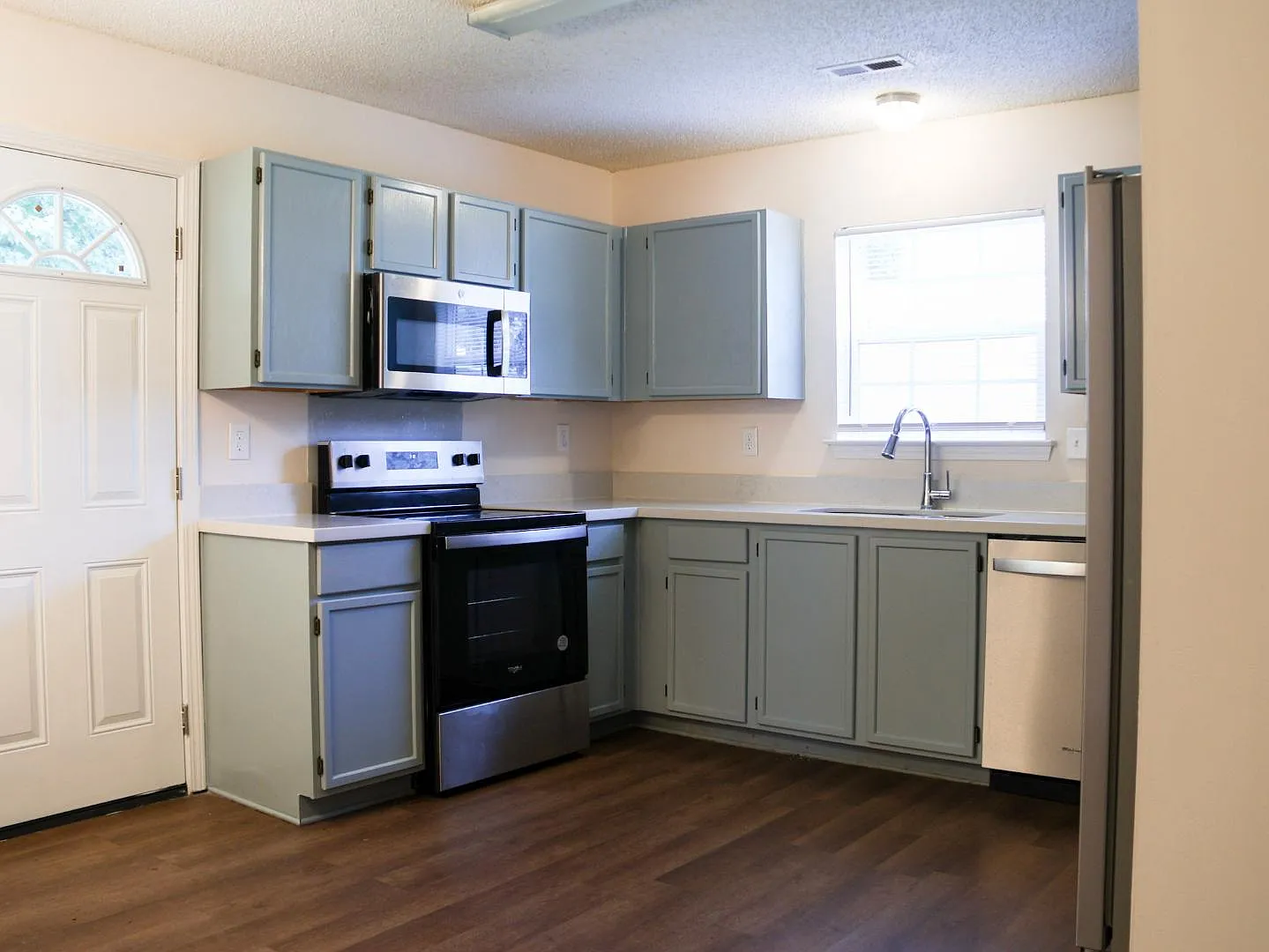 2114 Pleasant Dale Dr. — Photo 2