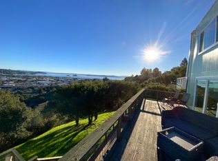 32 Oakhurst Rd, San Rafael, CA 94901