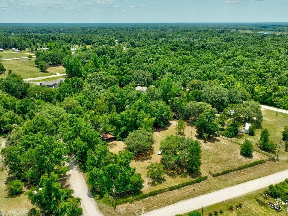 1st image of 132 SW Eglin Pl
