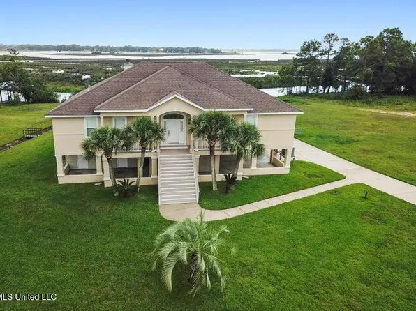 11040 French Ct, Biloxi, MS 39532