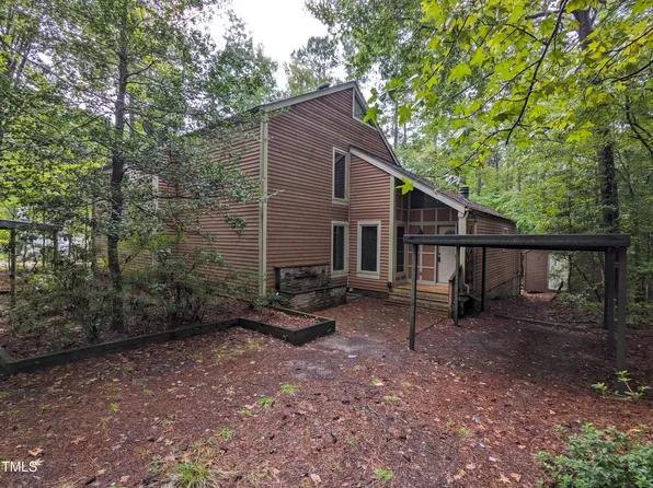 702 Hillandale Ln, Garner, NC 27529