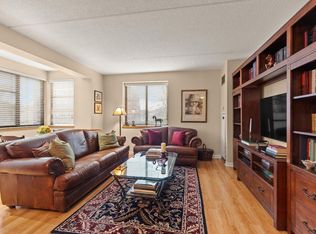 200 Ledgewood Dr APT 102, Stoneham, MA 02180