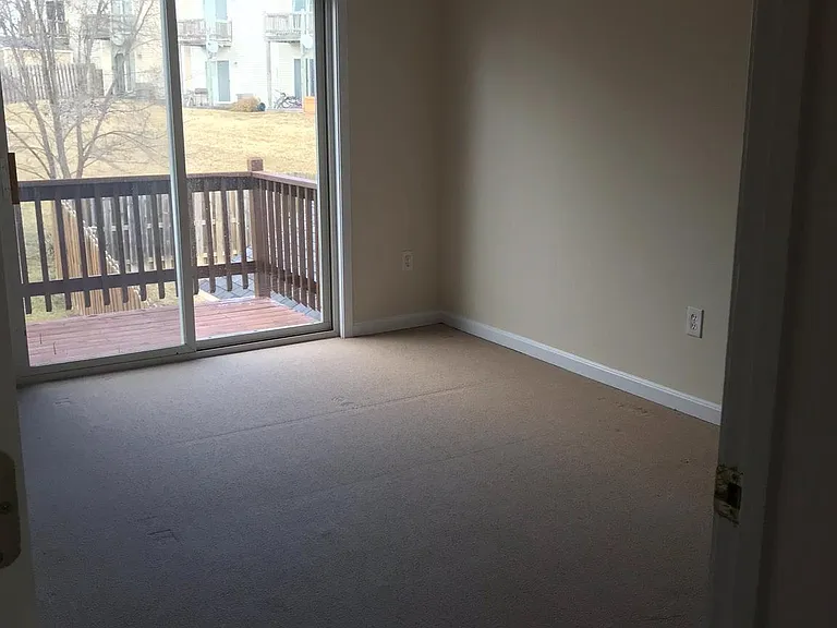 1169 Commercial Ct — Photo 18