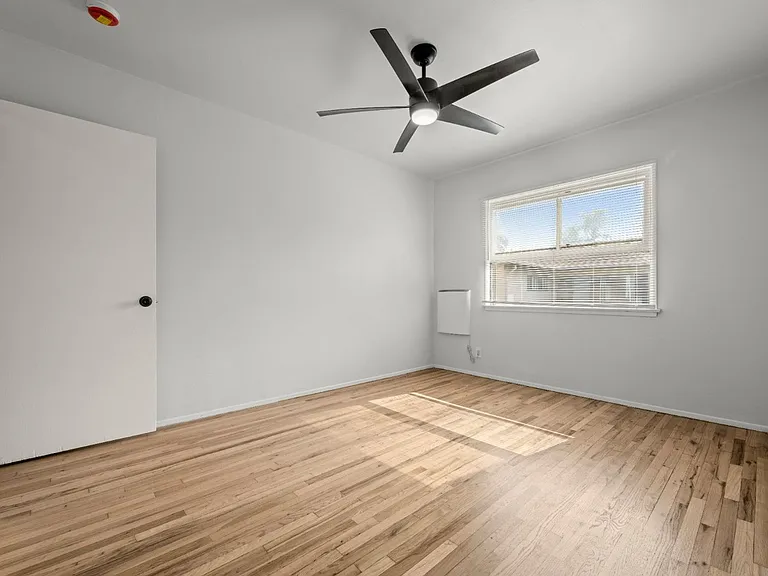 4108-4106 W Palmwood Dr — Photo 10
