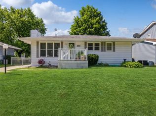 290 Gray Ave, Waukee, IA 50263