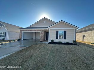 19 S Thorn Tree St, Byhalia, MS 38611