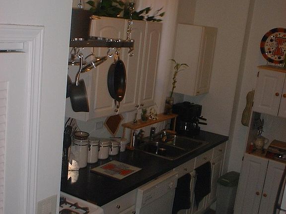 3rd image of 1450 N Cleveland Ave APT 3R