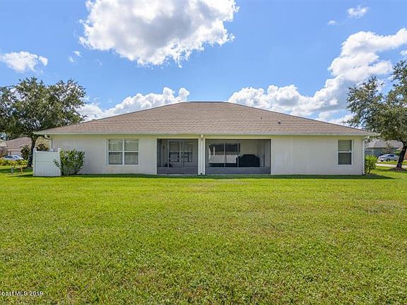 5th image of 2090 Thornwood Dr SE