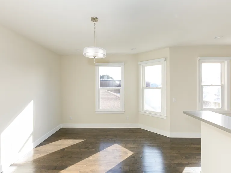 28-34 Highland Ave #30 — Photo 6