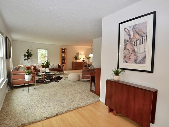 3rd image of 1330 Prince Charles Ave