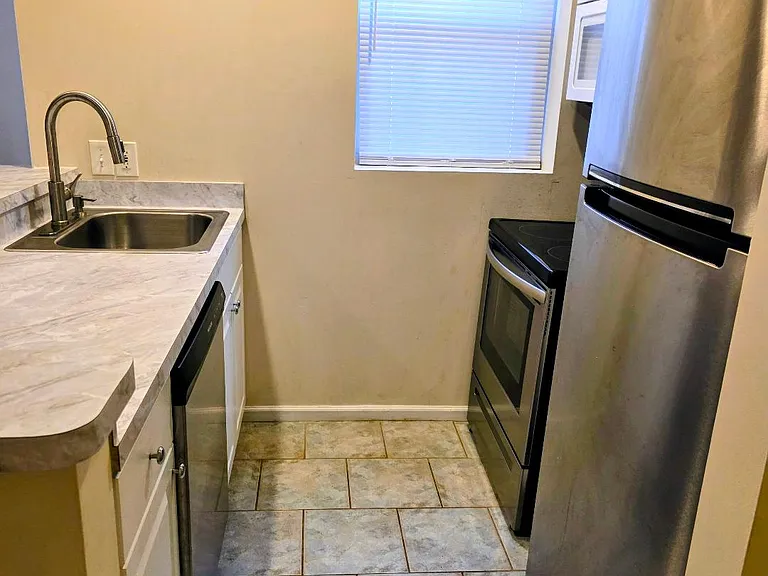 436 E Fort Ave — Photo 5