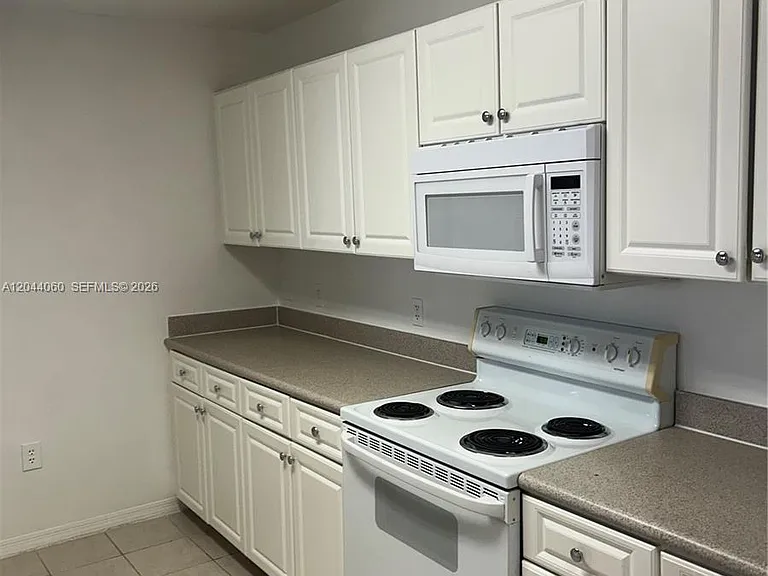 1155 Main St #301 — Photo 14