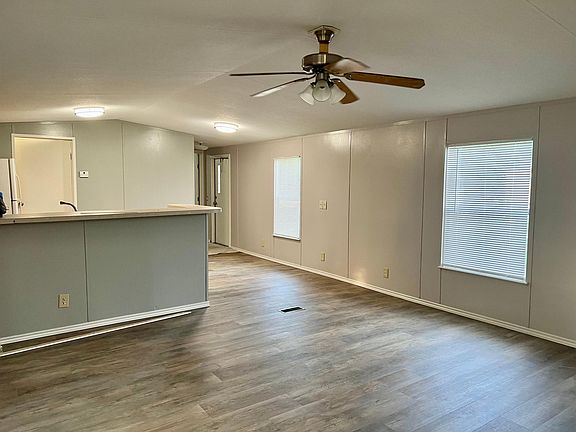 3rd image of 15649 Henze Rd #2