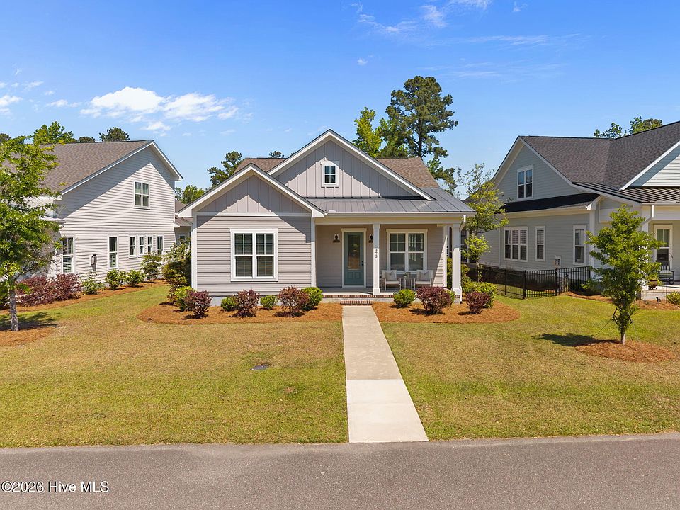 1st image of 323 Cornubia Drive