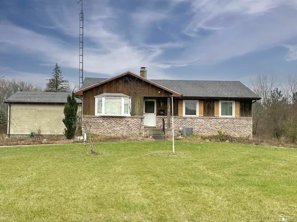 7315 Roloff Rd, Ottawa Lake, MI 49267
