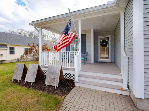 24 Cielo Drive, Dover, NH 03820