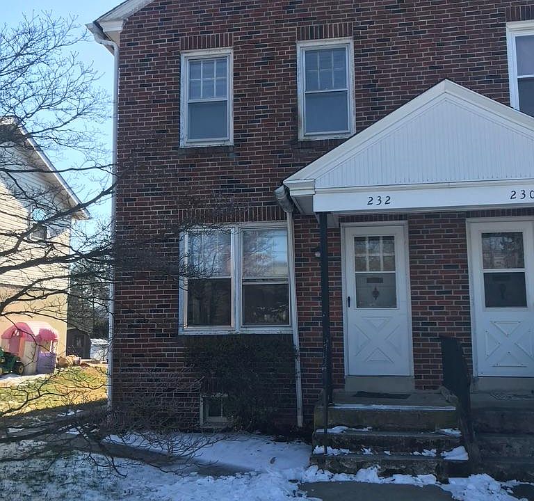 1st image of 232 E Washington St